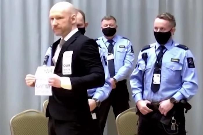 Норвежский суд отказался досрочно выпускать Андерса Брейвика на свободу