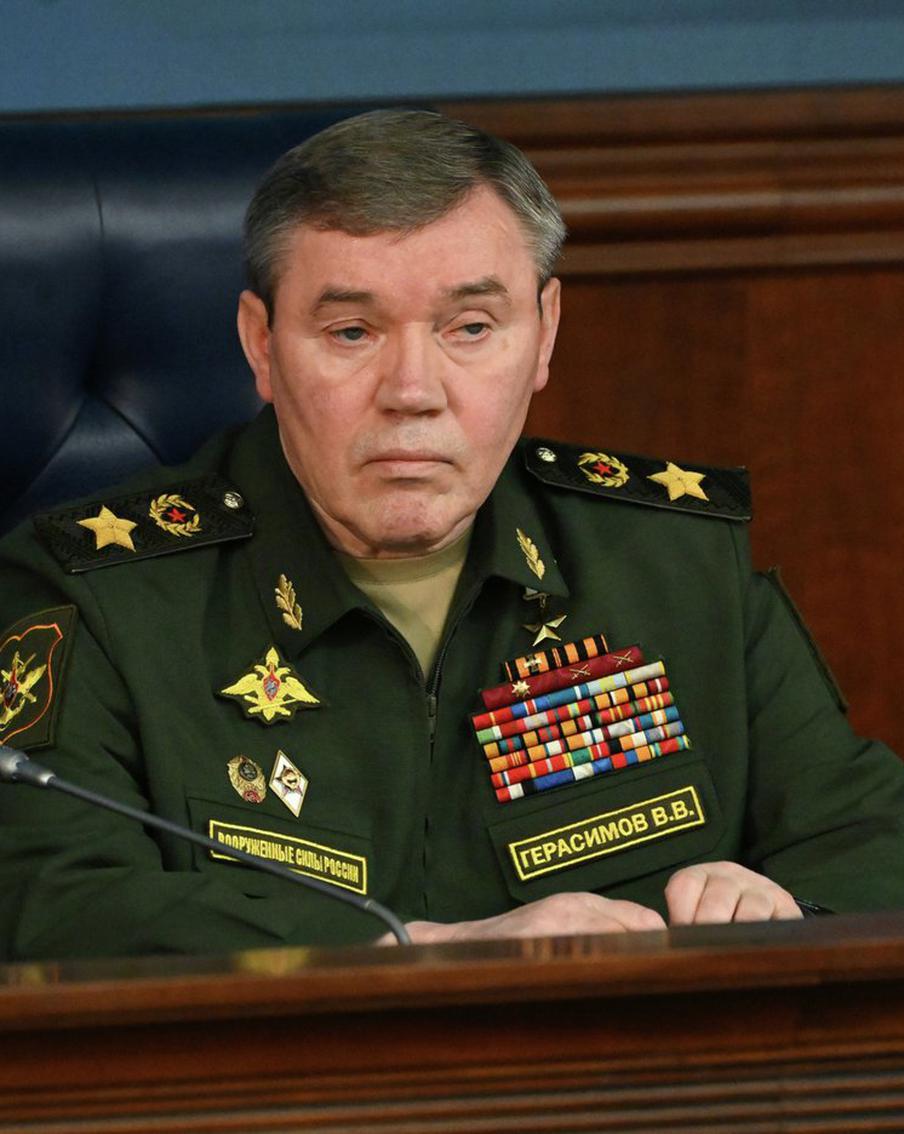 Начальник Генштаба ВС России Герасимов провёл разговор с коллегой из США