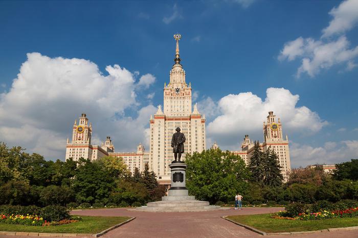 В России в 2025 году изменят порядок поступления граждан в вузы