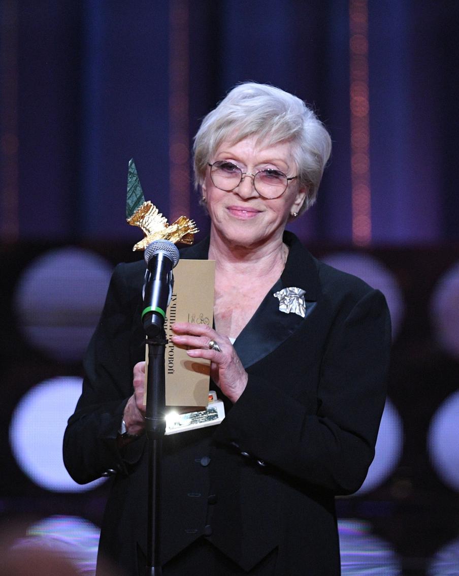 Путин наградил Алису Фрейндлих орденом. Рассказ Никиты Владимирова о легендарной бабушке