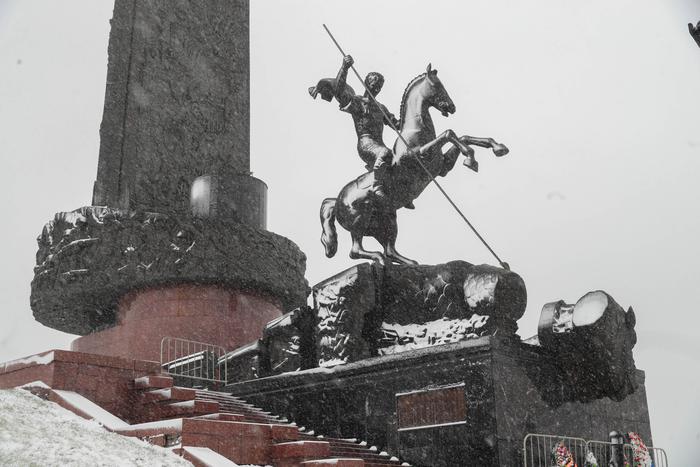 Москвичей предупредили о сильных снегопадах в столице в ближайшие несколько дней