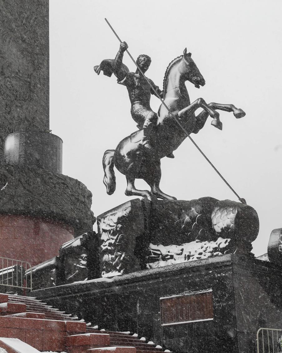 Москвичей предупредили о сильных снегопадах в столице в ближайшие несколько дней