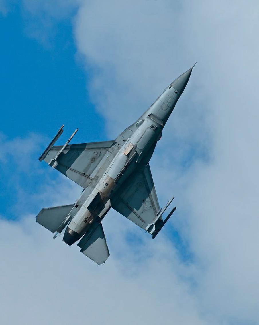 Дания могла передать украинским военным новую партию американских истребителей F-16