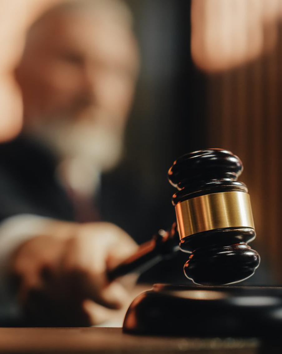 Суд Нью-Йорка отпустил россиянку, незаконно попавшую в США на рейсе из Парижа