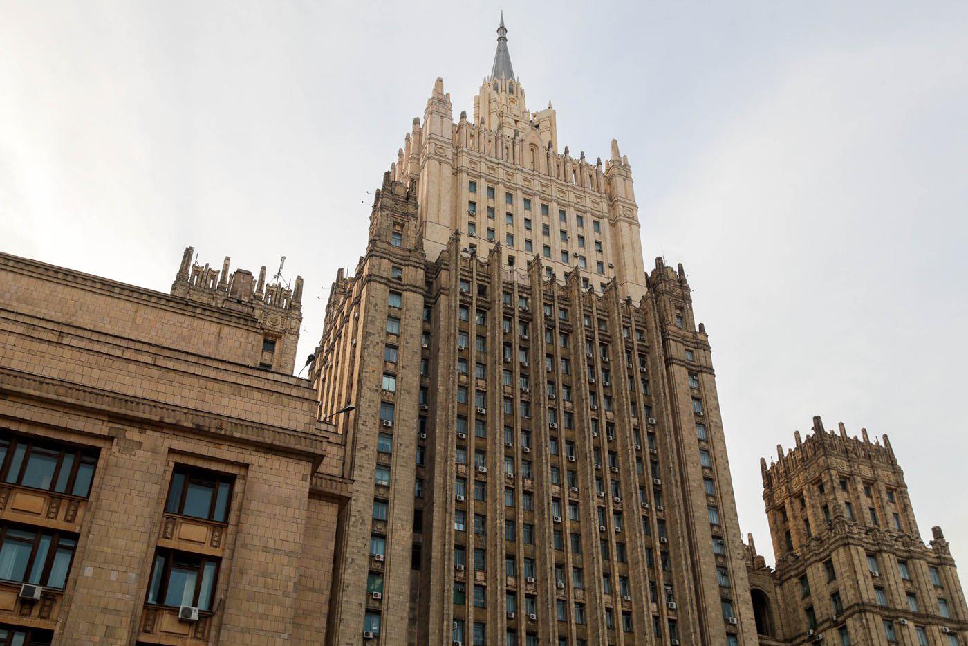 МИД: российское посольство в Стокгольме неоднократно атаковали дроны с краской