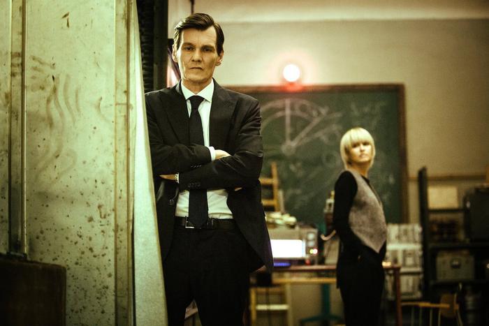 В Сети начался показ сериала "Прометей": Янковский и Аксёнова ищут пропавший самолёт