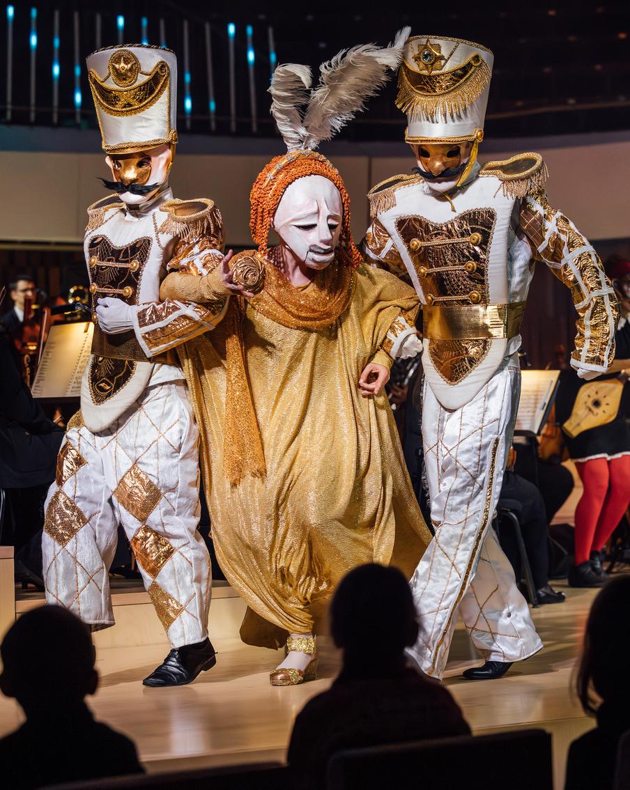 Зрители проекта "Зал "Зарядье" — детям" отправились в космическое приключение