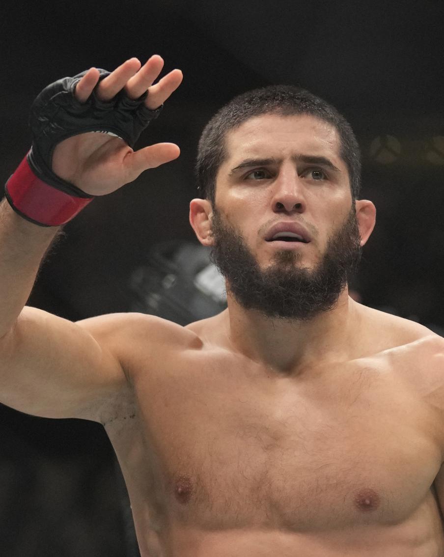 У Махачева появился новый конкурент в UFC