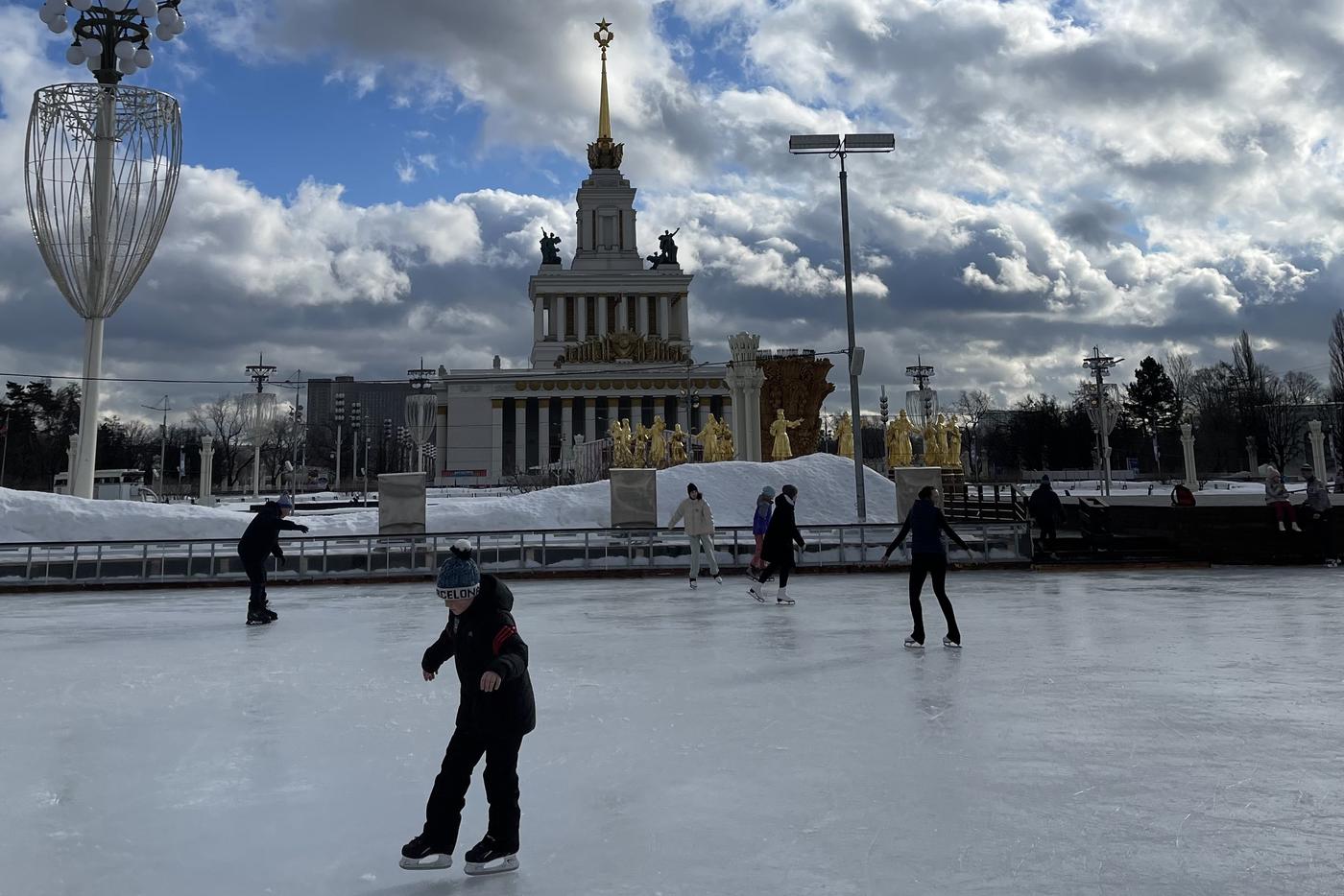 Средняя температура первой декады декабря в столице превысила норму