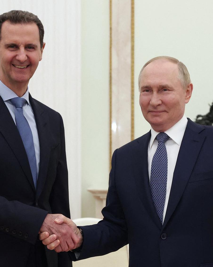 Bloomberg узнал, как Россия помогла Асаду сбежать из Сирии