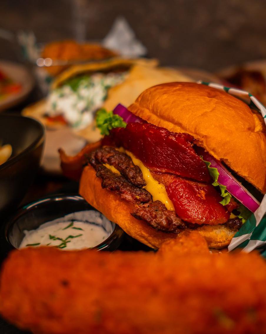 Почему у любителей фастфуда кровь может стать белой