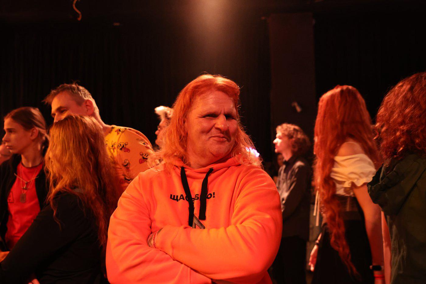 Один из рыжих гостей на празднике.