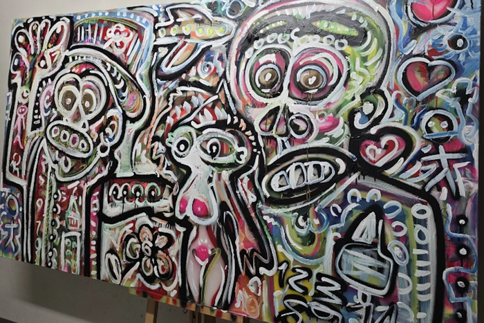 Футболист из российского детдома стал художником