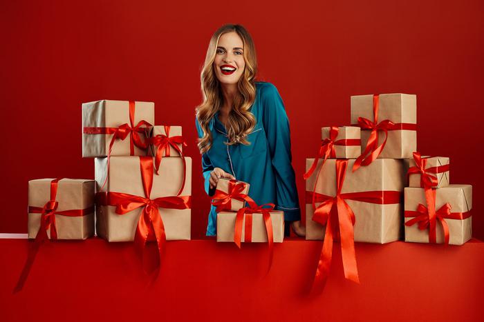 Что подарить на Новый год: идеи для дома, красоты и модных образов