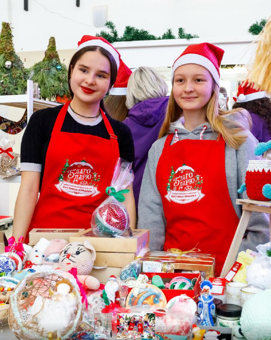 "Это великая воспитательная сила!": как московские дети через творчество помогли луганским