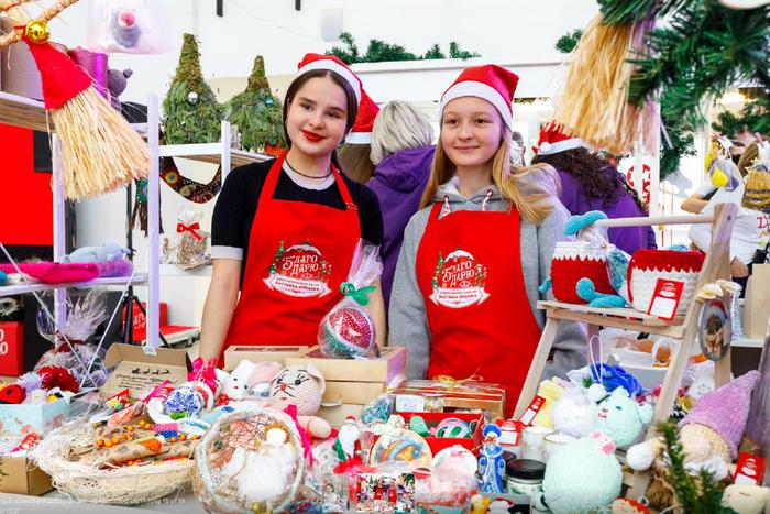 "Это великая воспитательная сила!": как московские дети через творчество помогли луганским