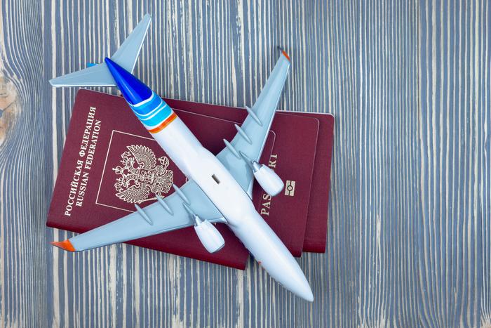 Авиабилеты в российские регионы из Москвы на Новый год резко выросли в цене