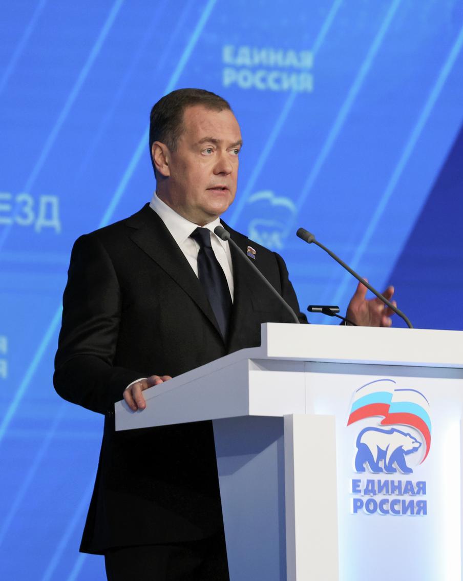 Дмитрий Медведев заявил, что у России в будущем могут появиться дополнительные новые регионы