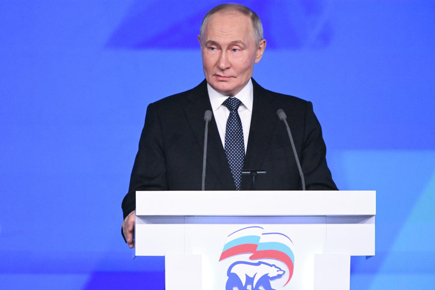 Путин сказал, в каком случае Россия снимет с себя "добровольные ограничения" по размещению РСМД