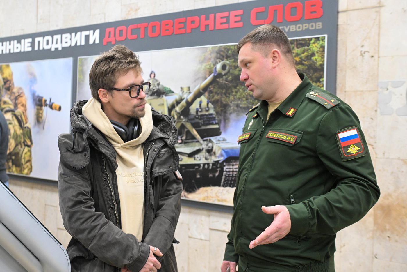 Артист Александр Головин посетил Единый пункт отбора на военную службу по контракту
