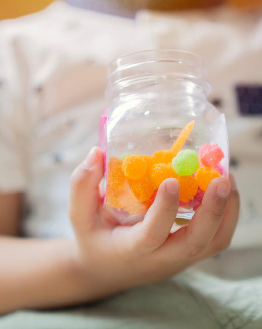 Употребление сахара вызывает СДВГ у детей? Нейробиологи узнали, так ли это