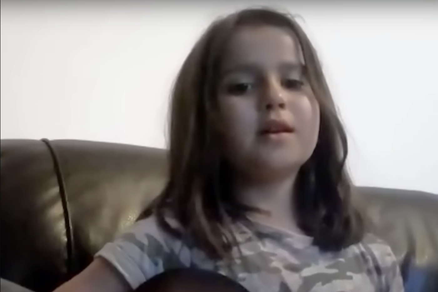 Кусали, жгли, ломали кости – всего 71 травма: в Британии дали пожизненное родителям 10-летней Сары Шариф