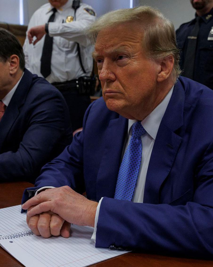 Принято сенсационное решение по делу о связи Трампа с порноактрисой