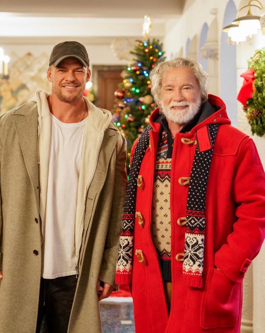 Арнольд Шварценеггер играет Санта-Клауса, который подружился с вором