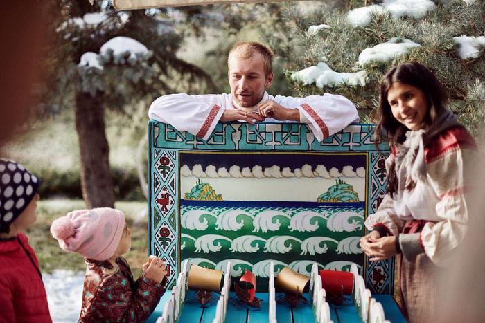 Петровский путевой дворец стал площадкой "Путешествия в Рождество". Чем здесь можно заняться на новогодние праздники?