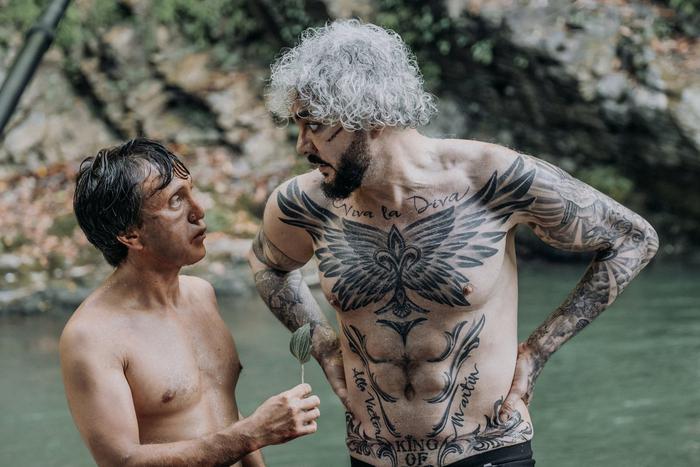 В прокат выходит комедия "Братья", в которой Филипп Киркоров показал себя во всей красе