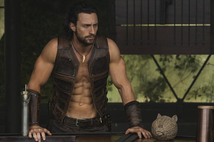 Русский иммигрант Сергей Кравинов выходит на тропу войны в фильме "Крейвен-охотник"