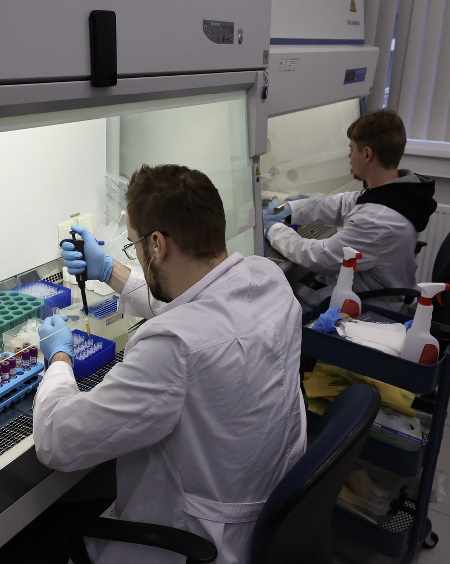 Биобанк Сеченовского университета собирает образцы, чтобы помочь учёным в лечении тяжёлых болезней