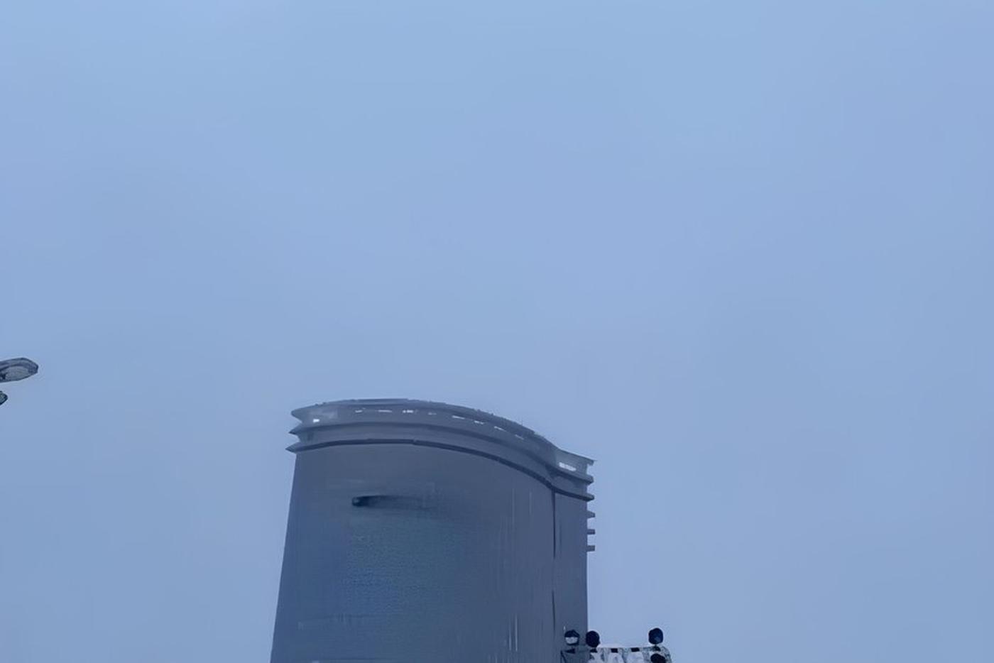 В Казани после атаки украинских дронов в трёх районах города начались возгорания