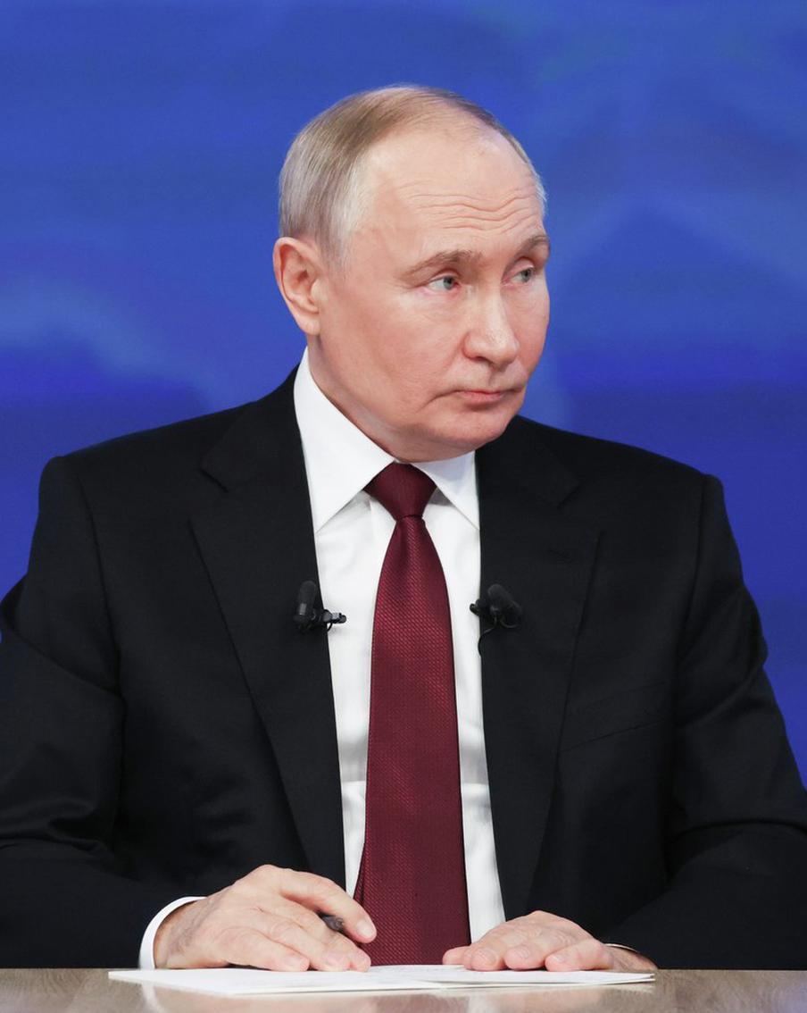 Российский президент высказался в пользу предоставления сотрудникам с семьями дополнительных выходных