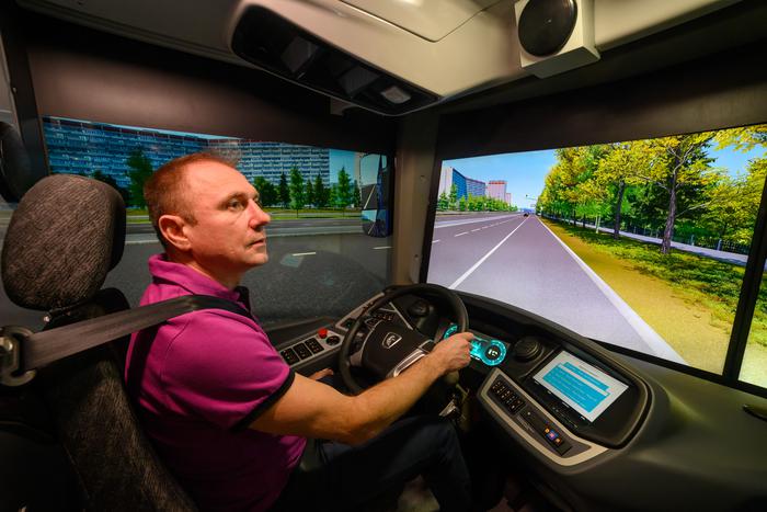 Более 600 водителей электробусов и трамваев прошли обучение в Корпоративном университете Московского транспорта