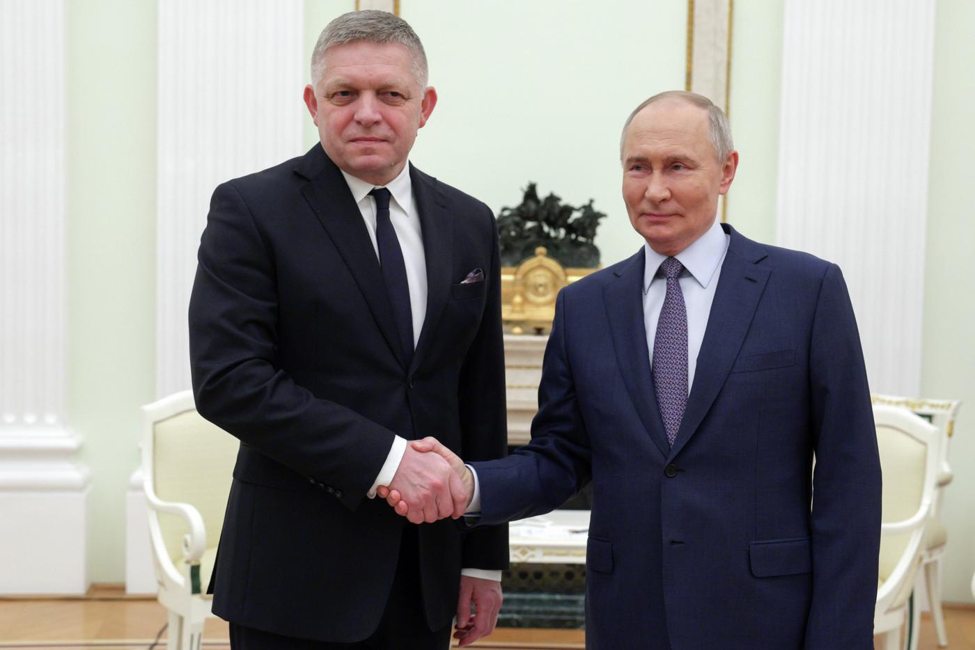 Путин поделился с Фицо своим видением СВО, заявили в Кремле