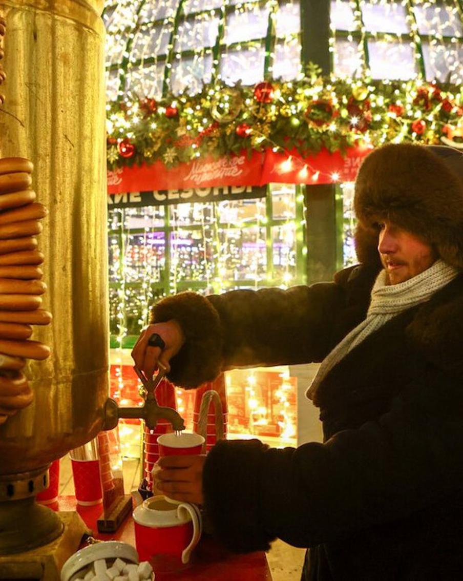 Рассказываем, куда успеть попасть в новогодние праздники. Проект "Зима в Москве" объединил более 1,9 тысяч площадок