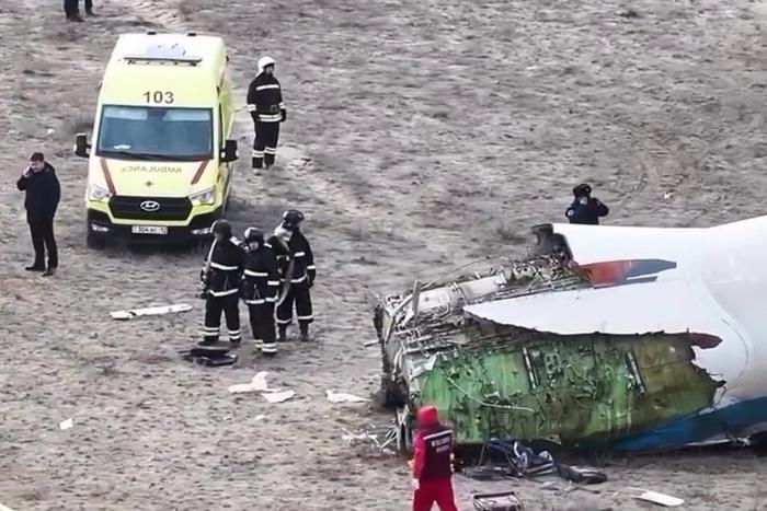 Эксперт прокомментировал крушение самолёта в Казахстане с россиянами на борту