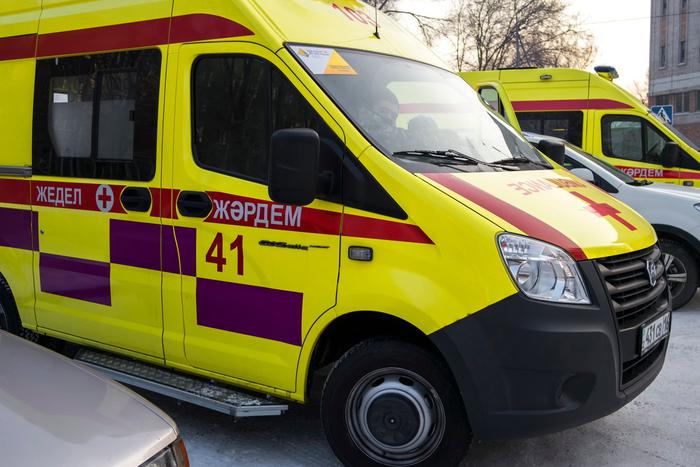 Власти в Казахстане сообщили о взрыве баллона на борту упавшего самолёта