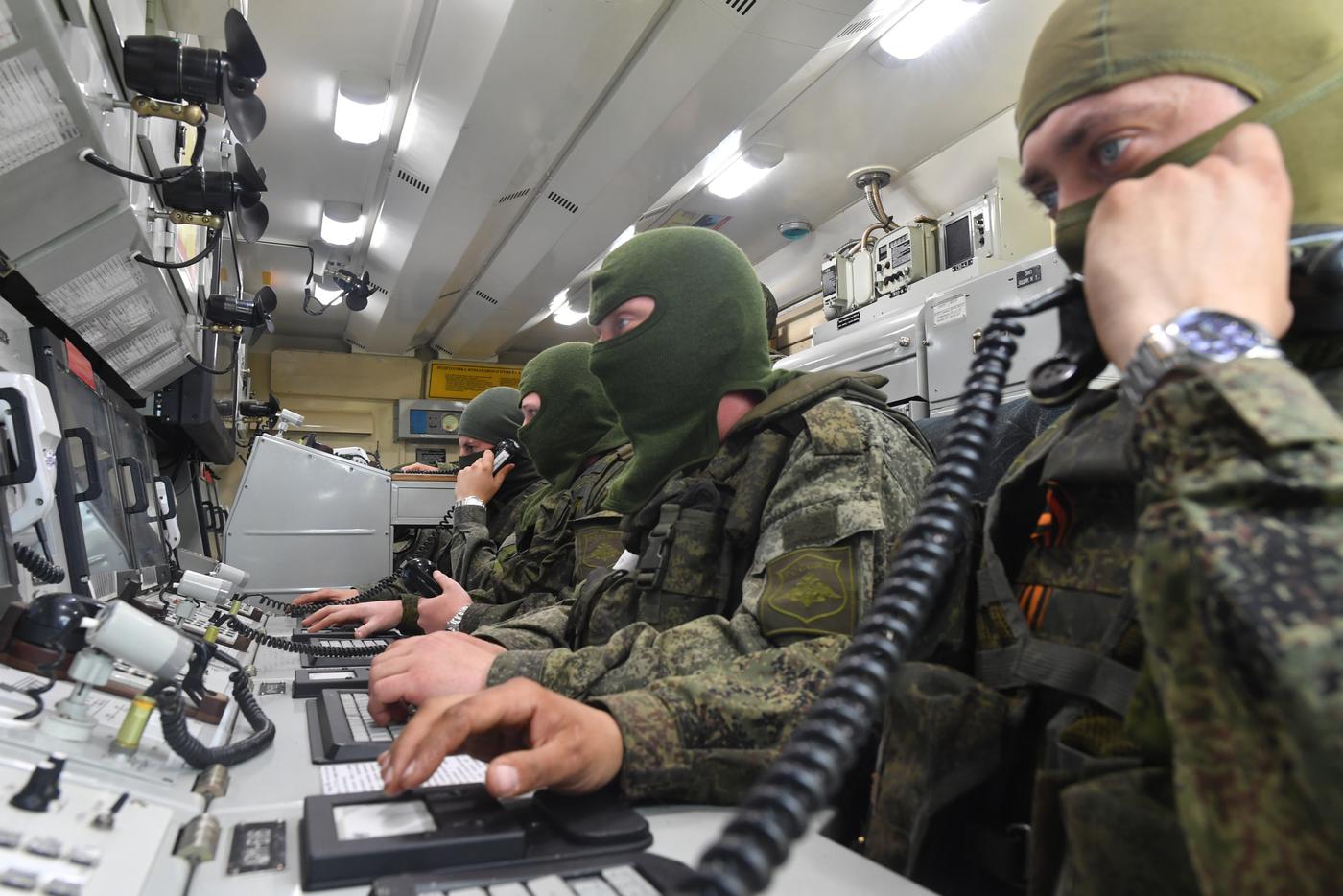 ПВО за ночь сбила 13 украинских БПЛА над пятью российскими регионами