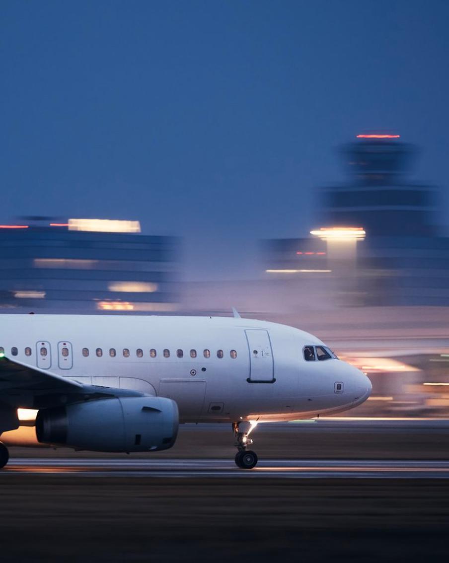 Компания "Туркменские авиалинии" сообщила, что временно приостанавливает выполнение рейсов в Москву