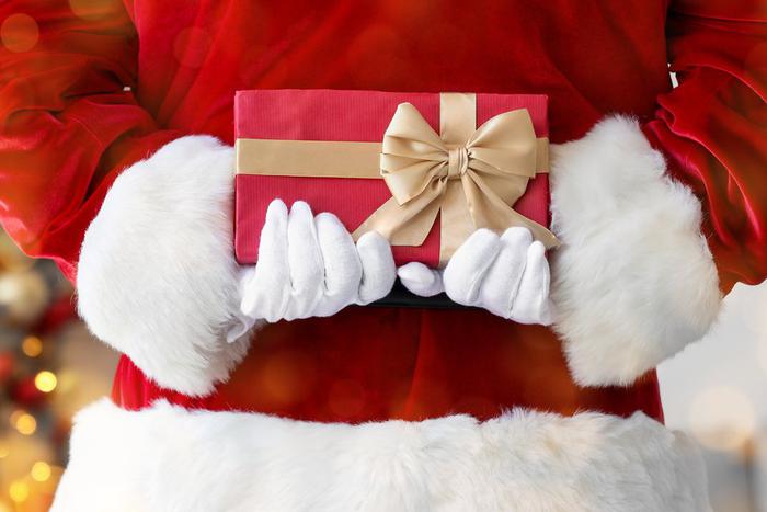 "Дед мороз ненастоящий?": психолог рассказала, как не разрушить веру в новогодние чудеса у детей