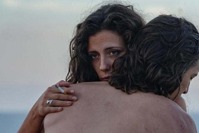 Шла бы ты домой, Партенопа: в своей новой картине Паоло Соррентино тоскует о юности