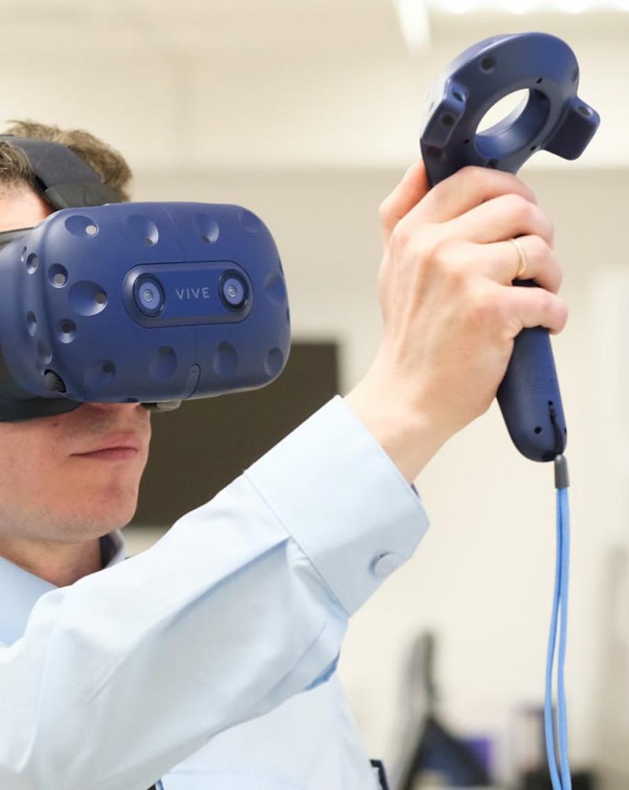 Сотрудники МАДИ проходят обучение с использованием технологий виртуальной реальности