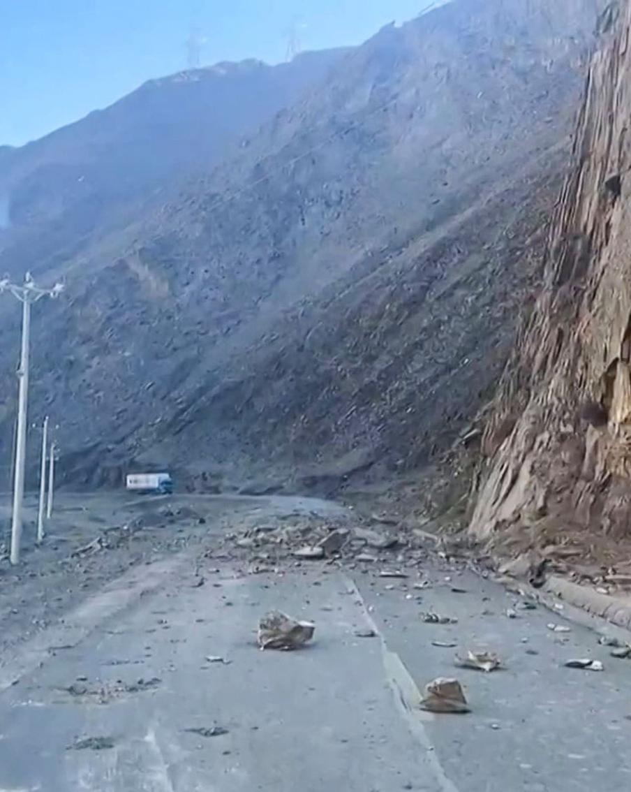 Китайские власти обновили данные о погибших и пострадавших в мощном тибетском землетрясении