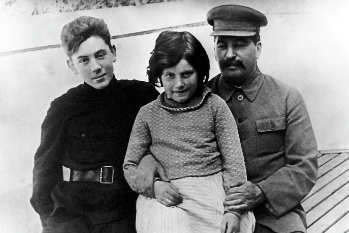 75 лет самой загадочной авиакатастофе в СССР: как Сталин погубил героев войны и лучших хоккеистов