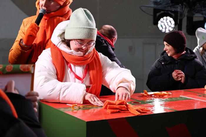 За очистку мандаринов москвичке вручили лимон