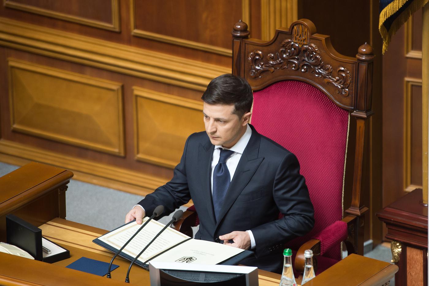 Бренд "Слуга народа" стал "откровенно токсичным" – Зеленский откажется от него