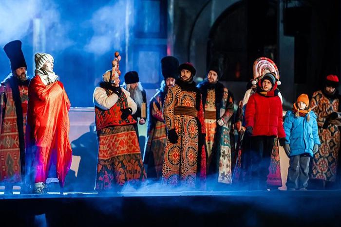 Спектакли "Соборная площадь" в кинопарке "Москино" в праздники прошли с аншлагом