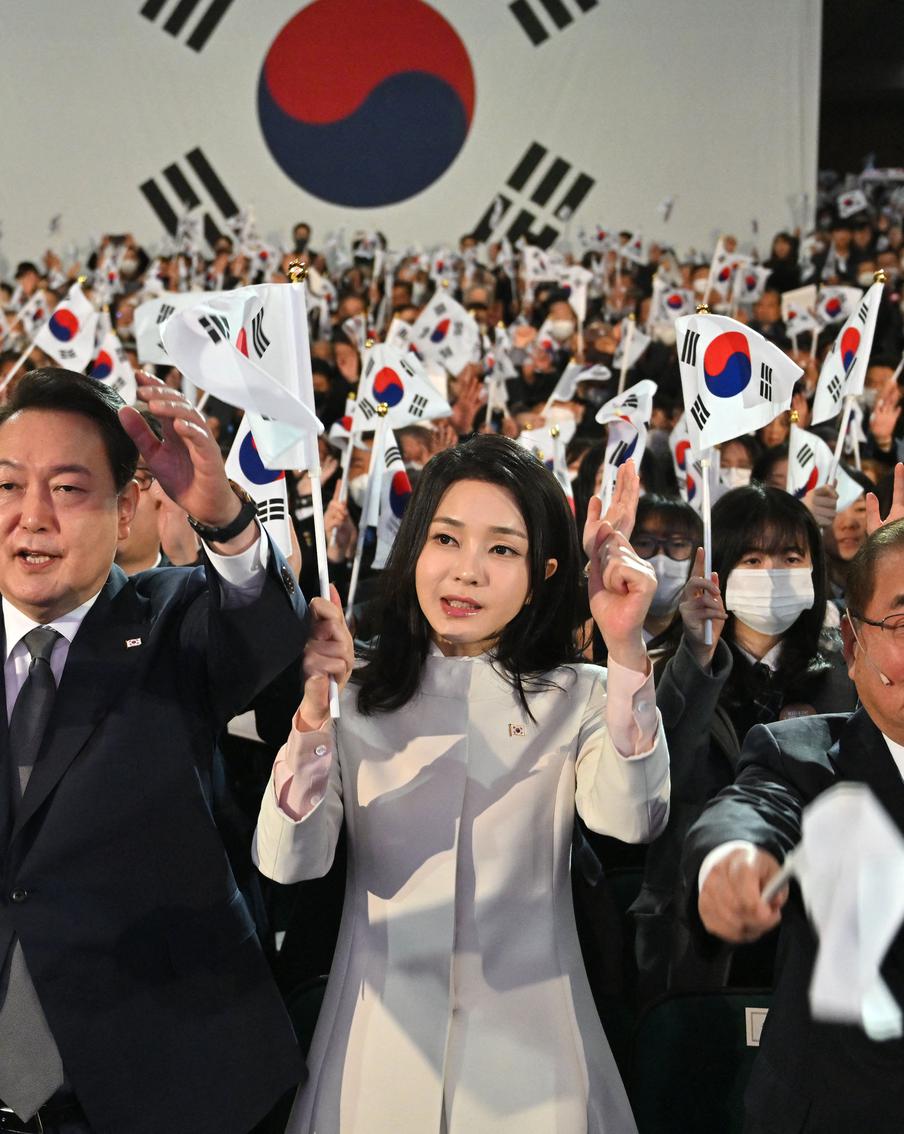 Стало известно, что здоровье супруги задержанного лидера Южной Кореи сильно ухудшилось